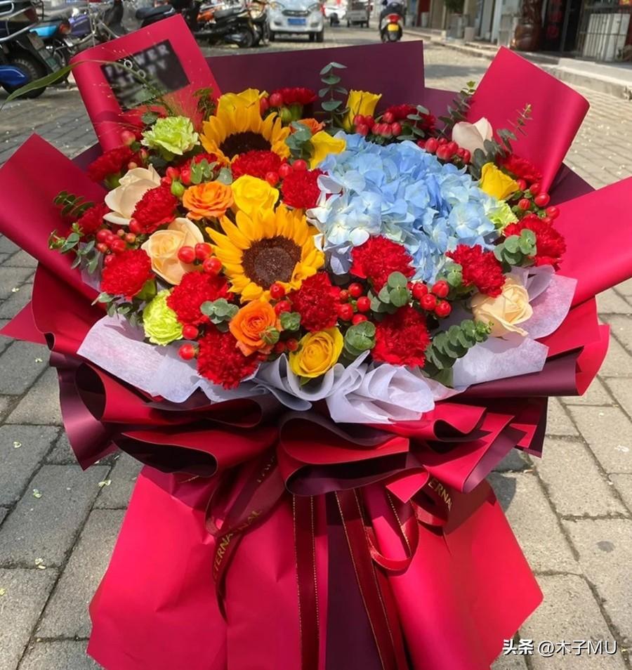母亲生日送什么鲜花最好（适合父母生日送的鲜花推荐）